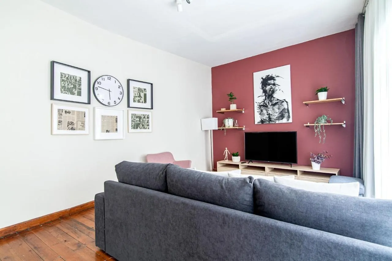 Sleek Flat Within Walking Distance To Pera Museum Apartment Istanbul