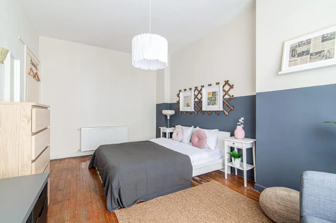 Sleek Flat Within Walking Distance To Pera Museum Apartment Istanbul